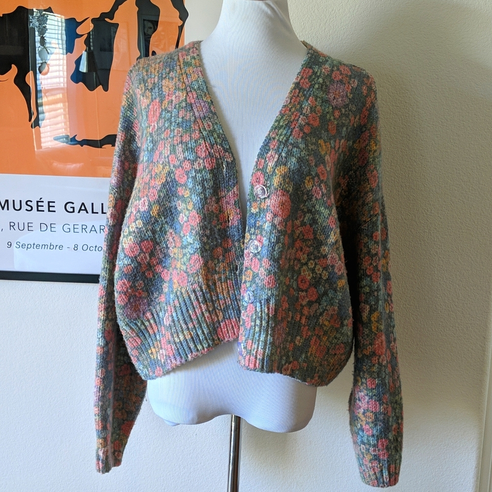 Zara Knit Cardigan M